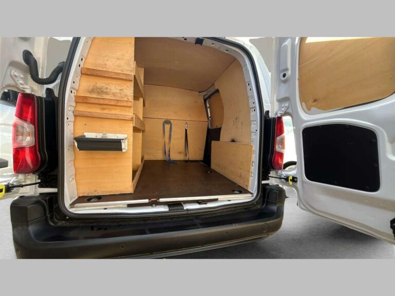 VOWPC161_VO021465_15579