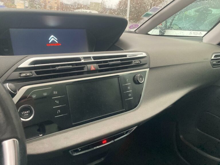 VOWP3796_VO016615_12073