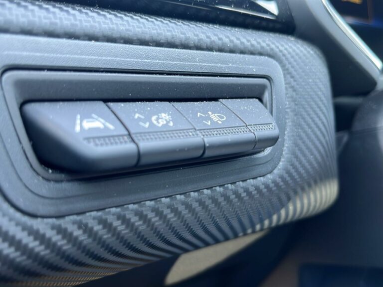 VOWPC161_VO021233_14538