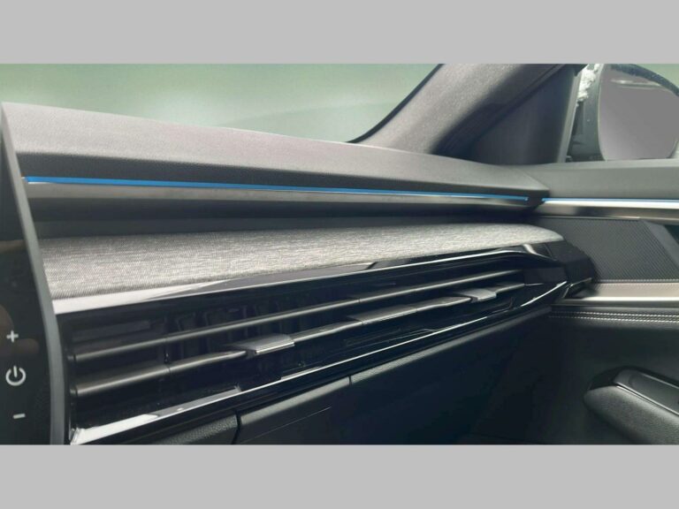 VOWPC162_VO025244_15877