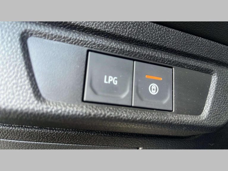 VOWPC162_VO026035_17147